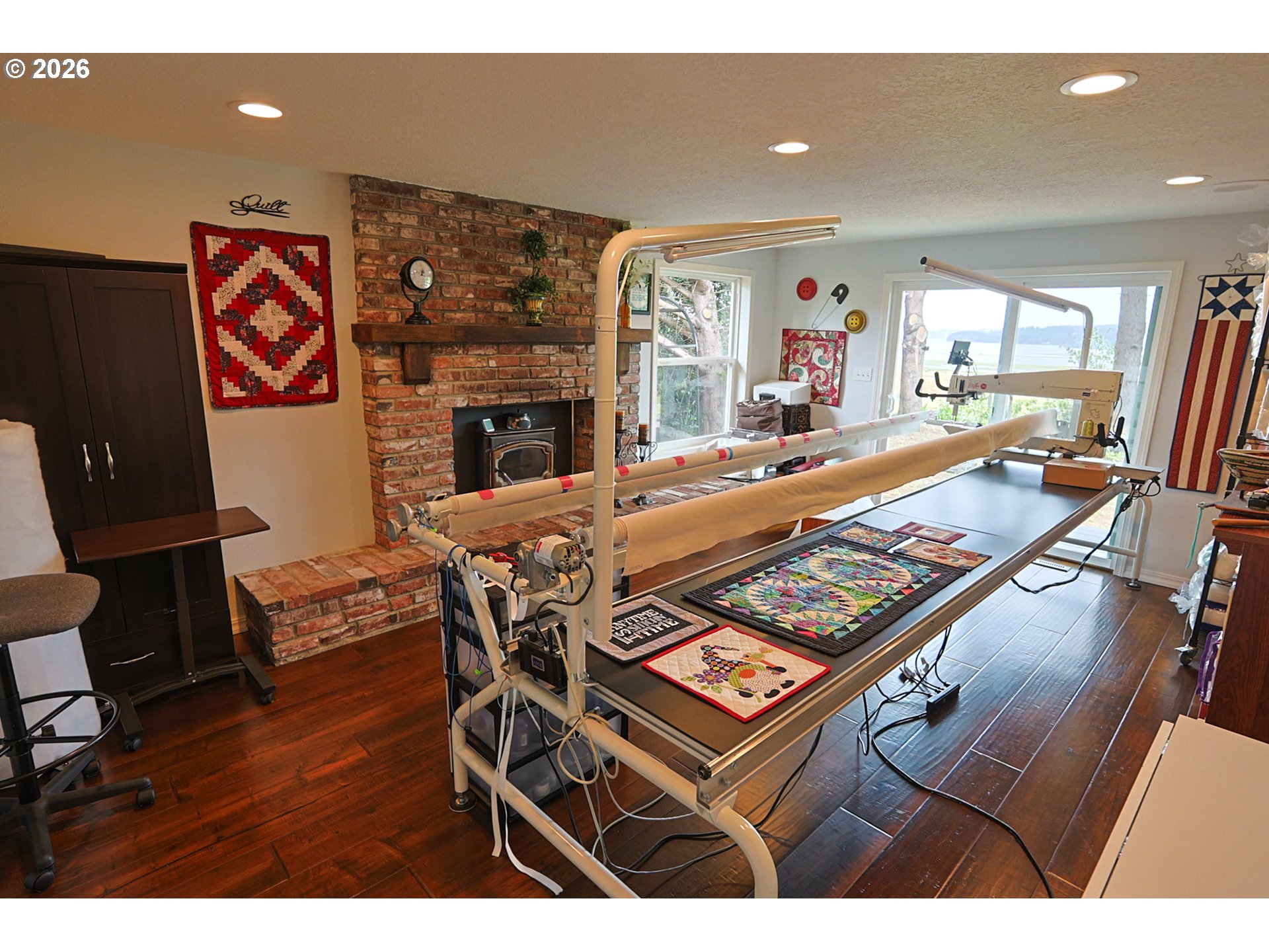 1689 Applewood Dr Property Photo 20