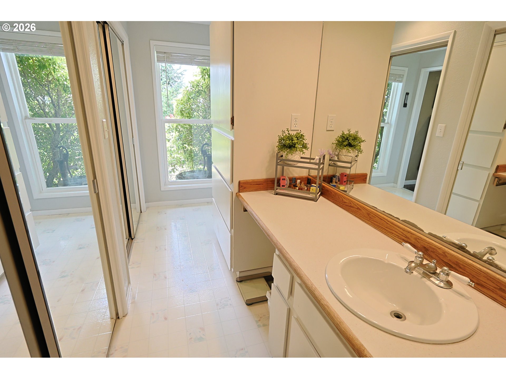 1689 Applewood Dr Property Photo 32