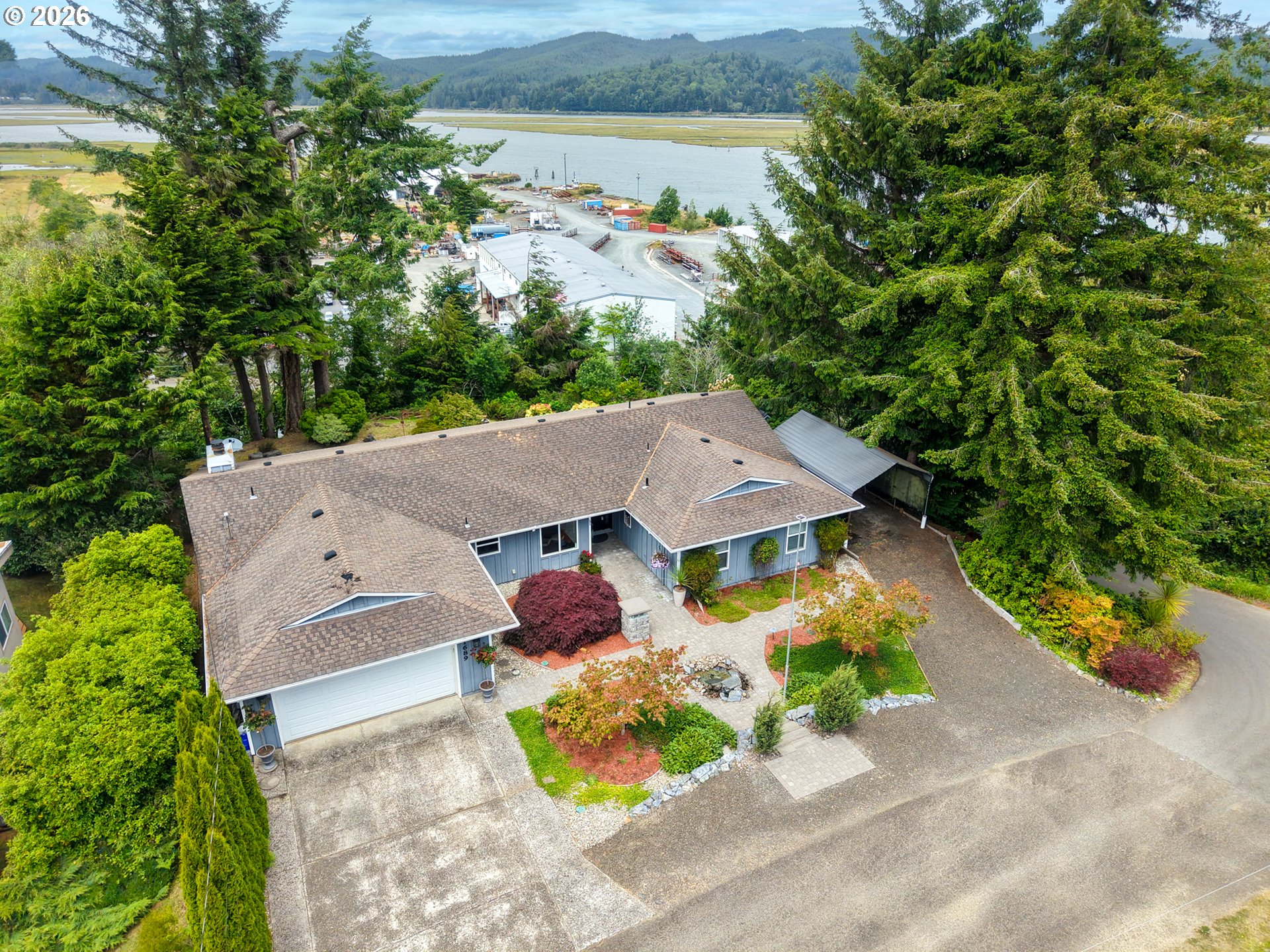 1689 Applewood Dr Property Photo 44