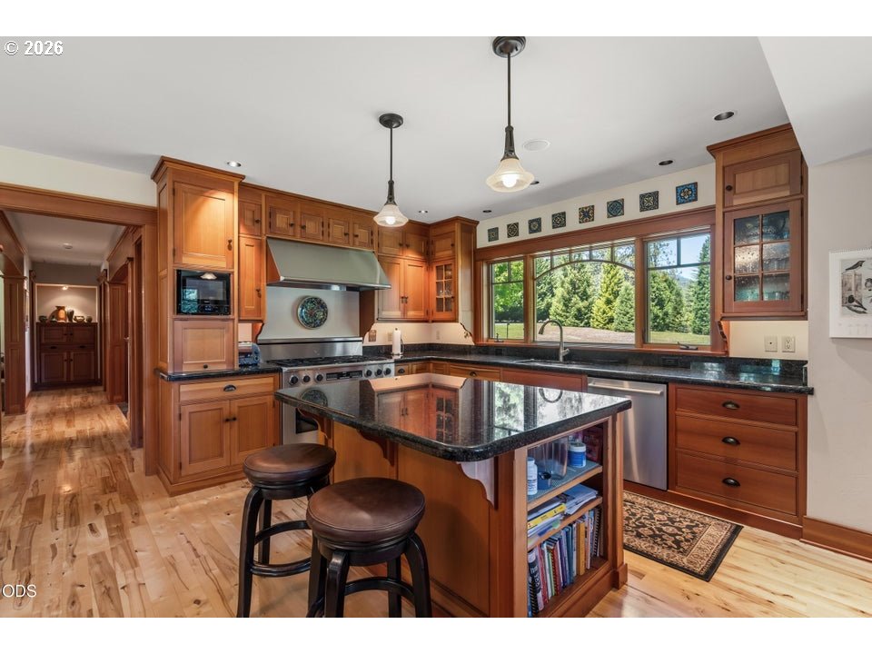 693 Horizon Hills Rd Property Photo 5