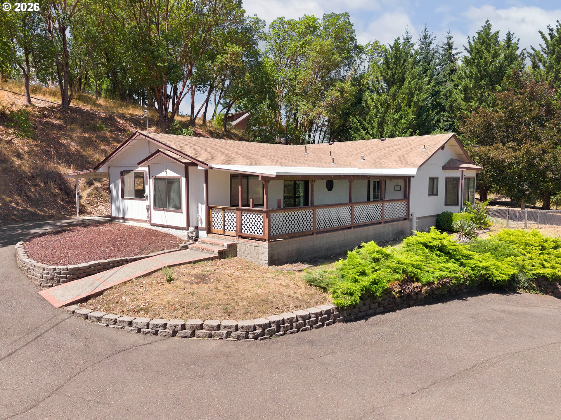 1275 Arcadia Dr Property Photo 1