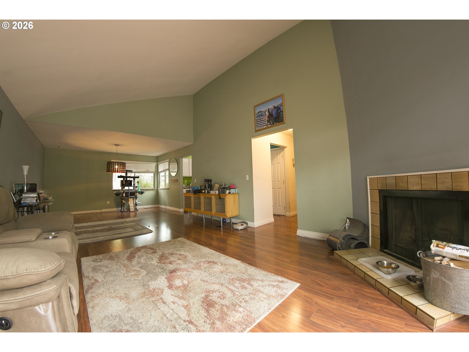 1785 Nw Rolling Hill Dr Property Photo 5
