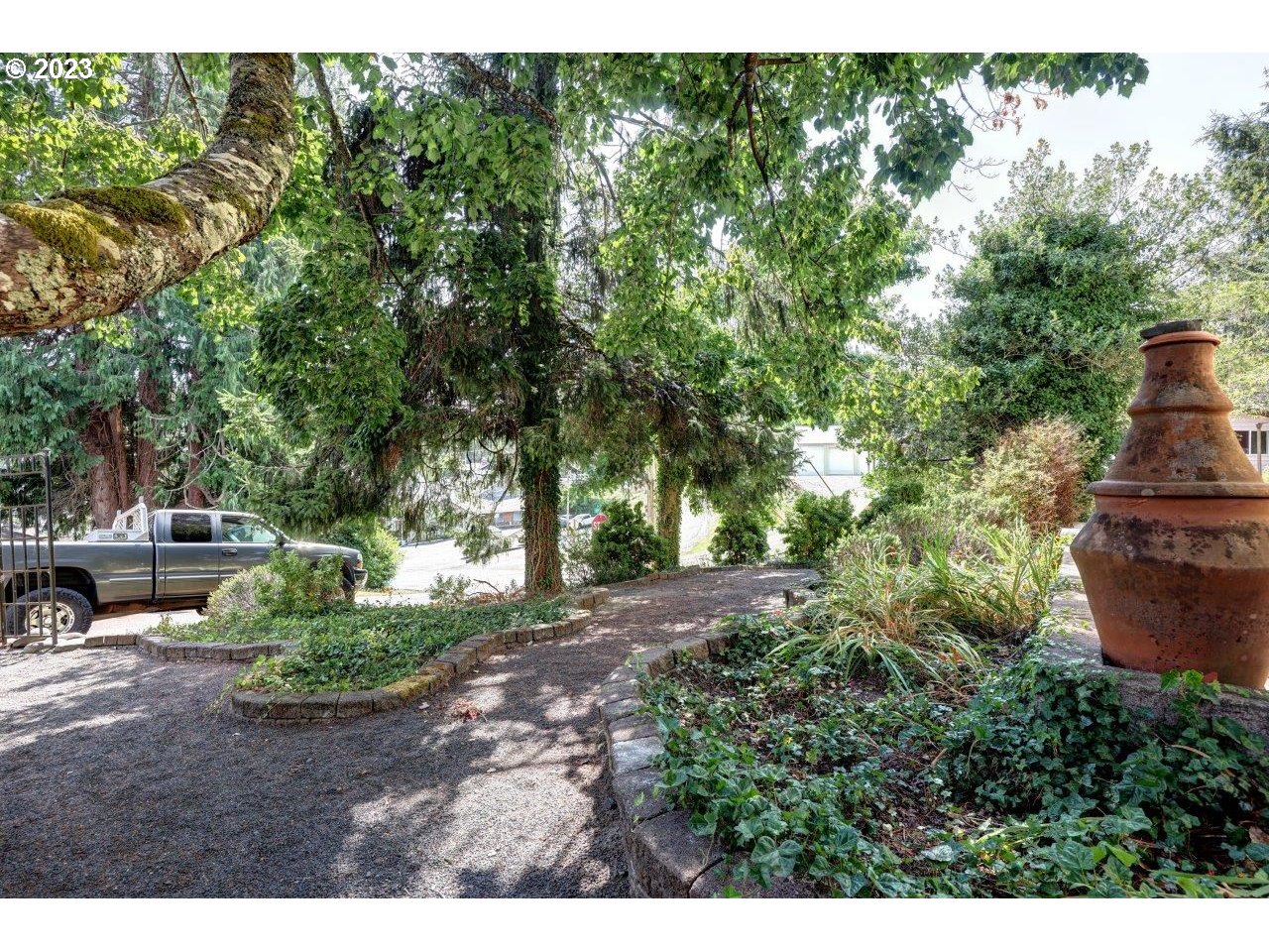 12810 A St Property Photo 43