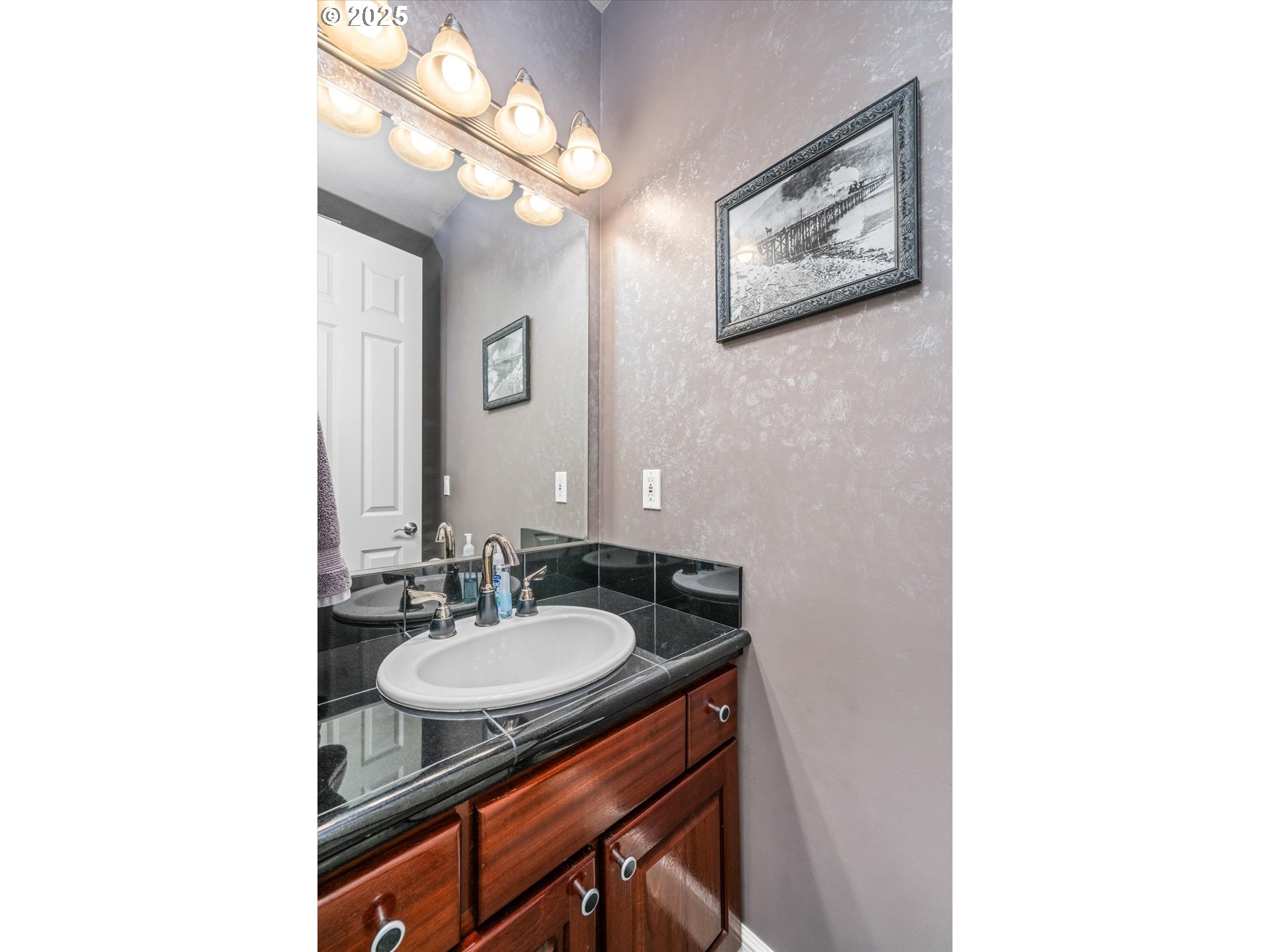 27067 Pickens Rd Property Photo 5