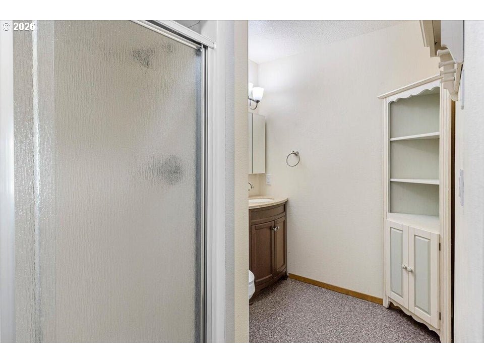 1176 Ne Barnes Rd Property Photo 33