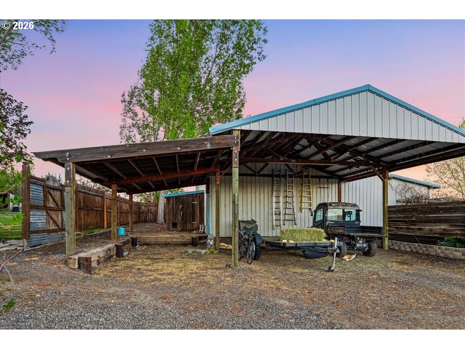 1176 Ne Barnes Rd Property Photo 38