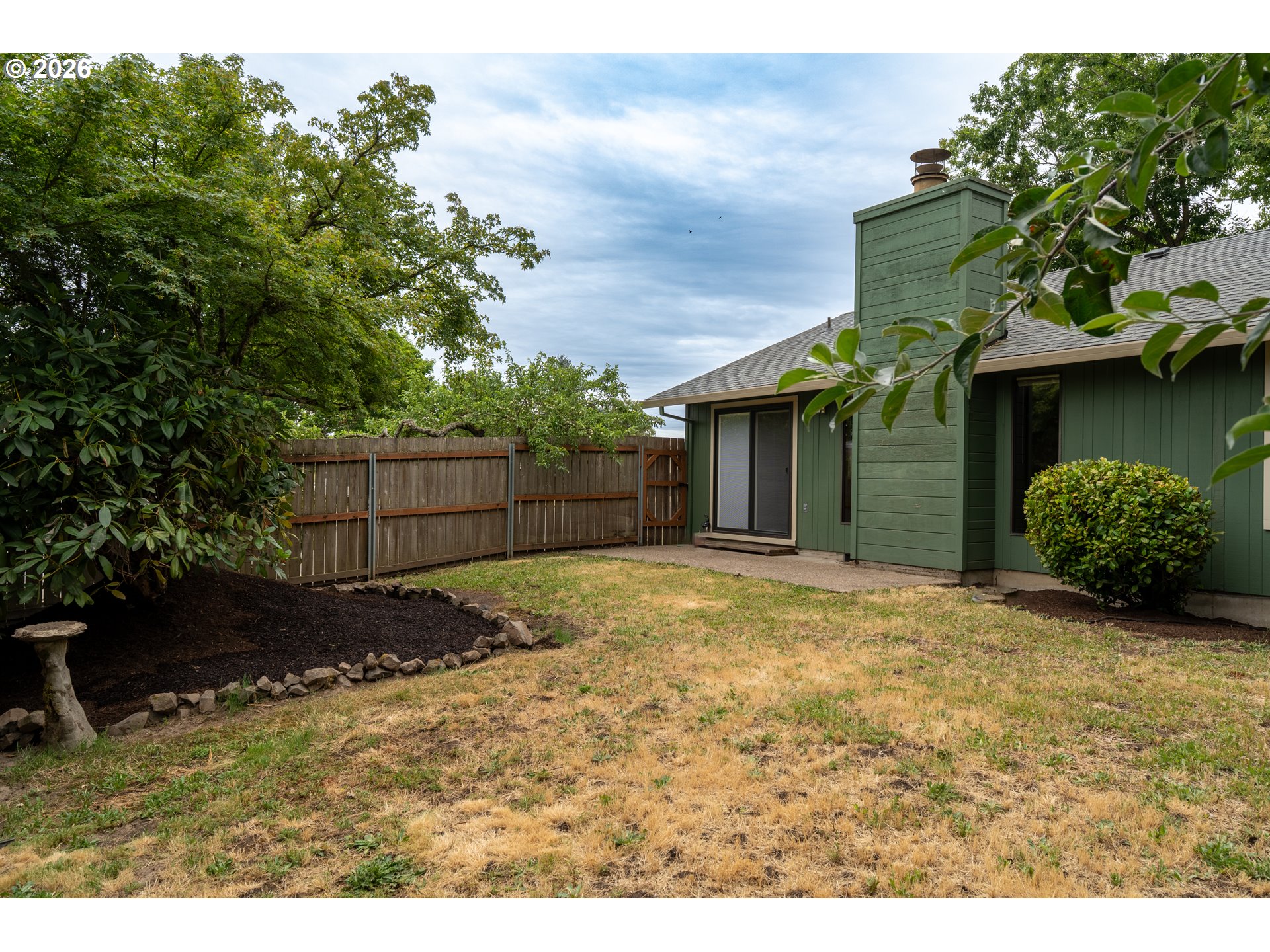 1900 N Cedar St Property Photo 16
