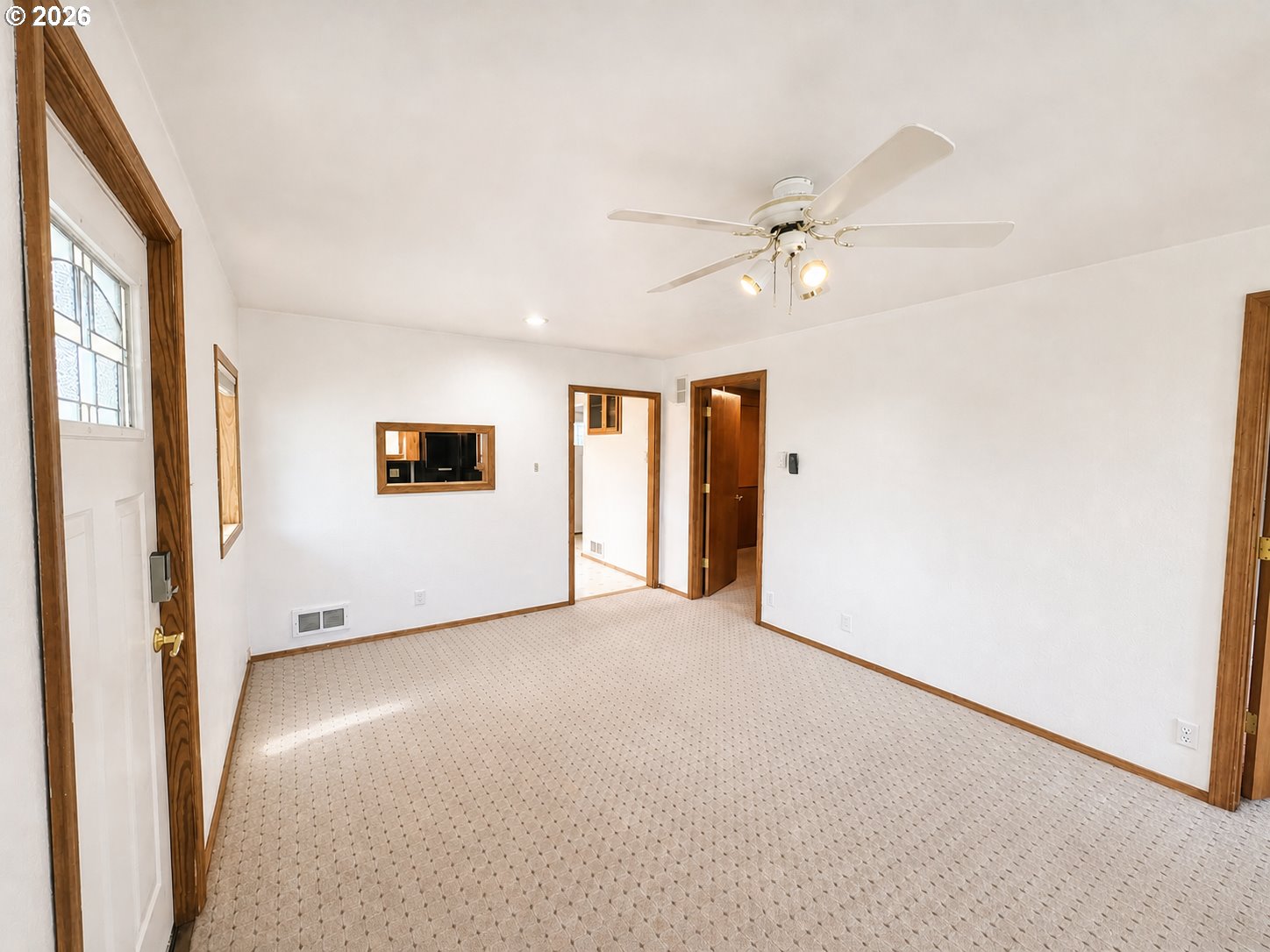 1920 Cliff St Property Photo 2