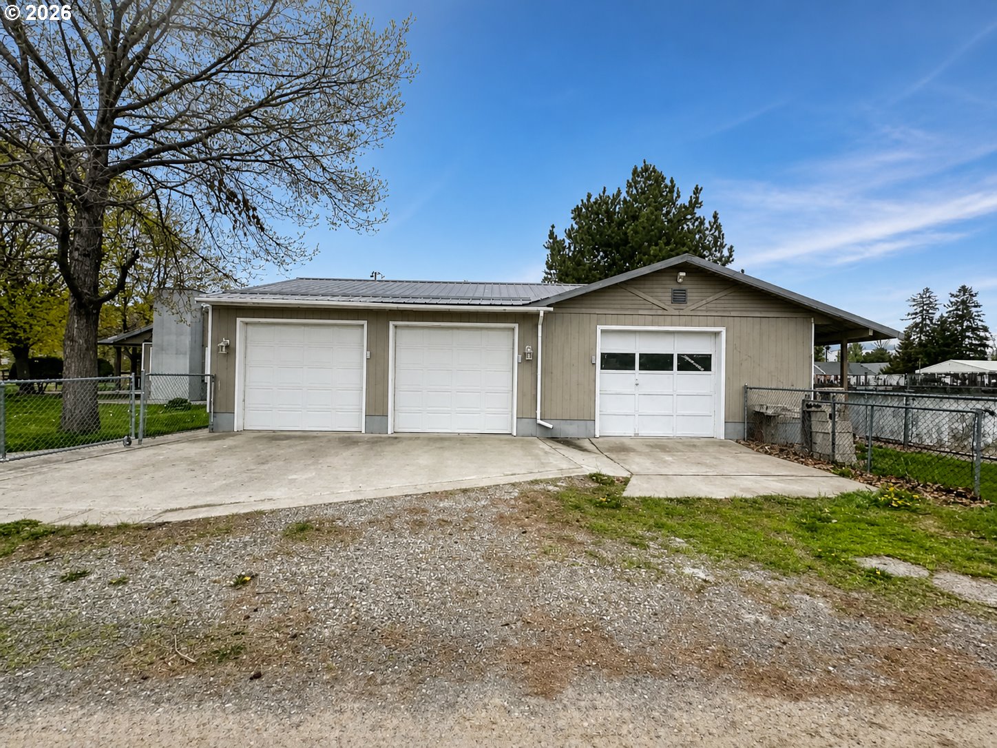 1920 Cliff St Property Photo 27