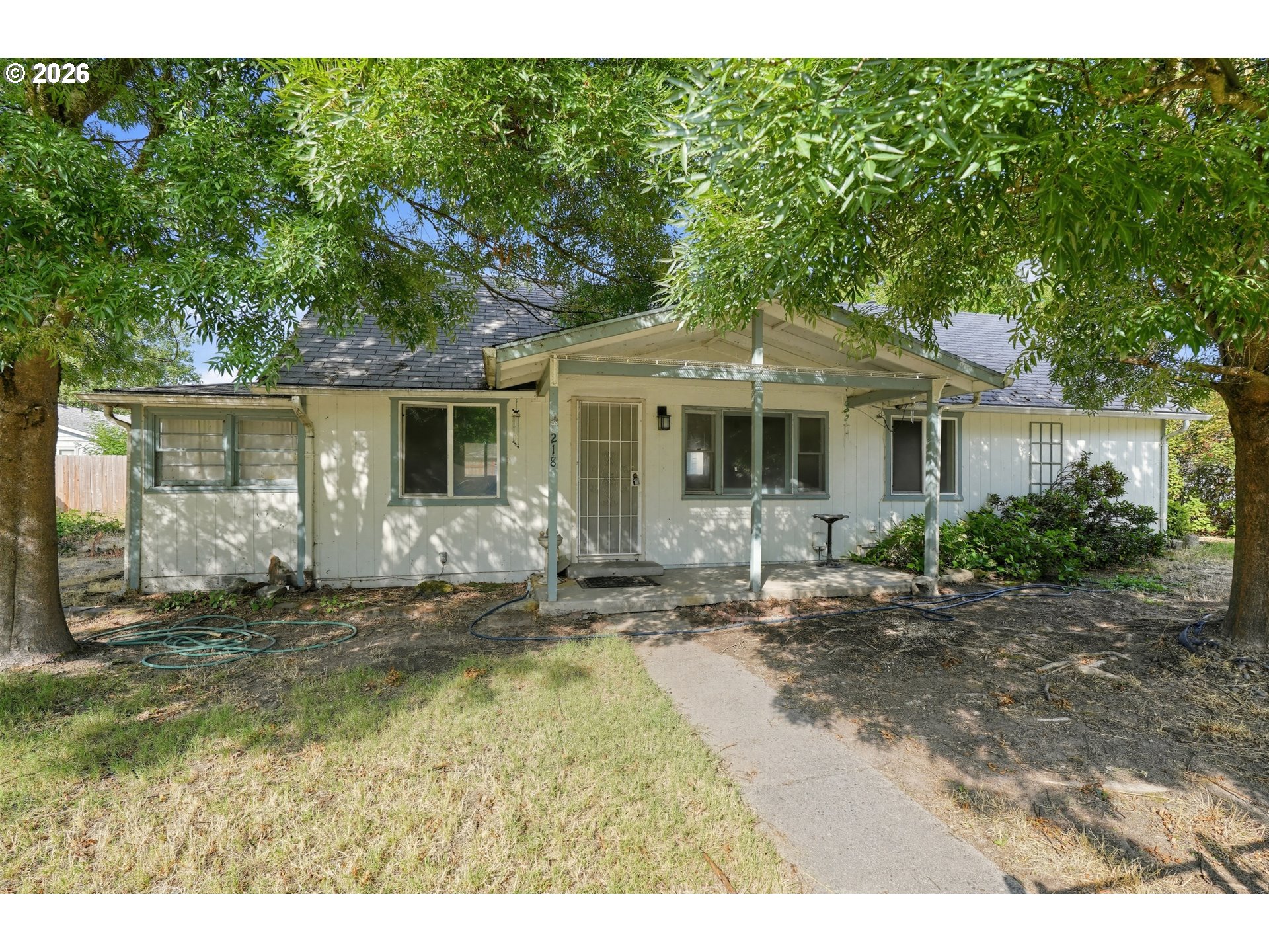 218 SW Westholm AVE