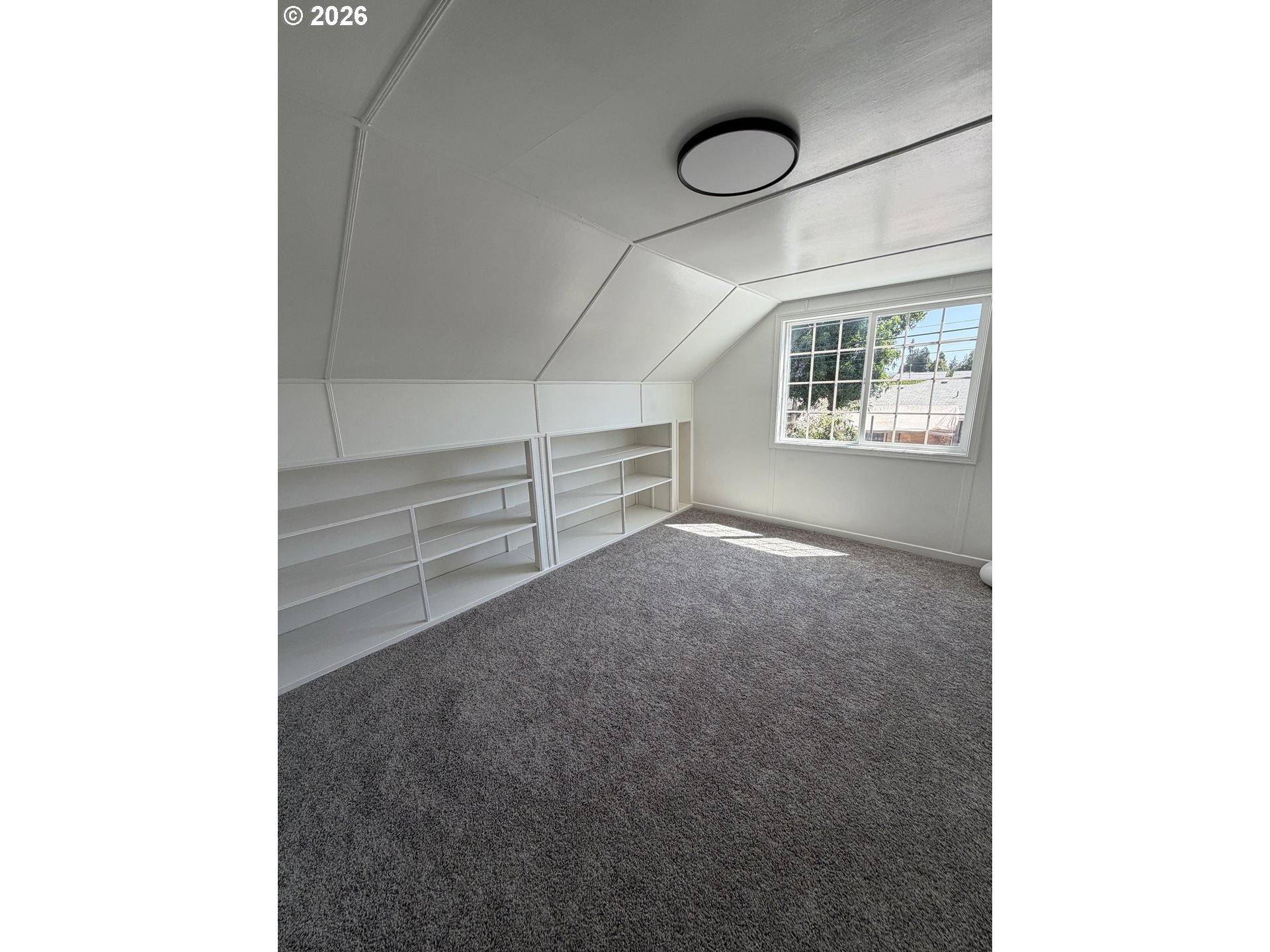 775 Howard Ave Property Photo 17