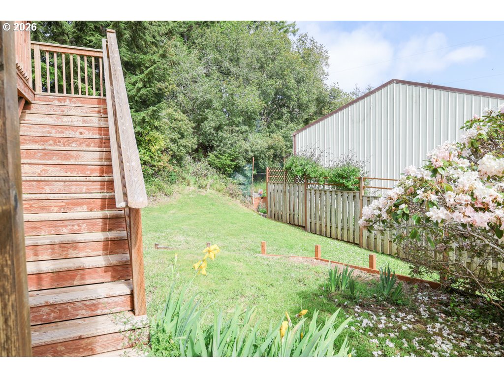 610 Tiara St Property Photo 23