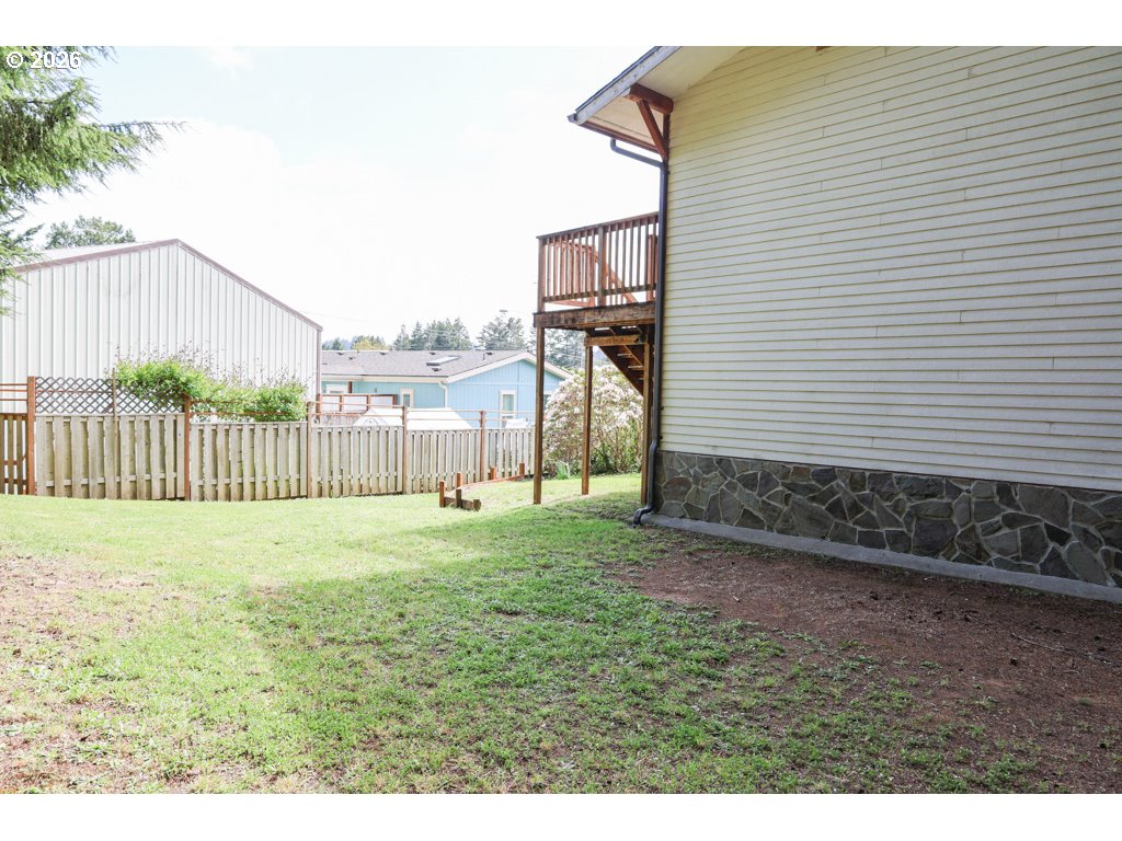 610 Tiara St Property Photo 25