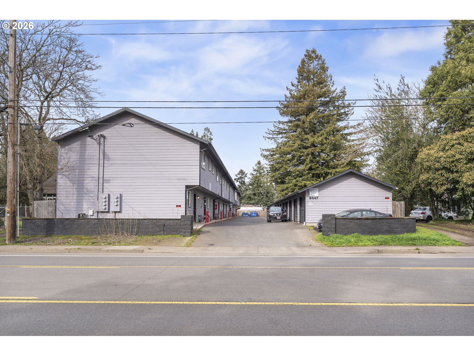 2447 Roosevelt Blvd Property Photo 2