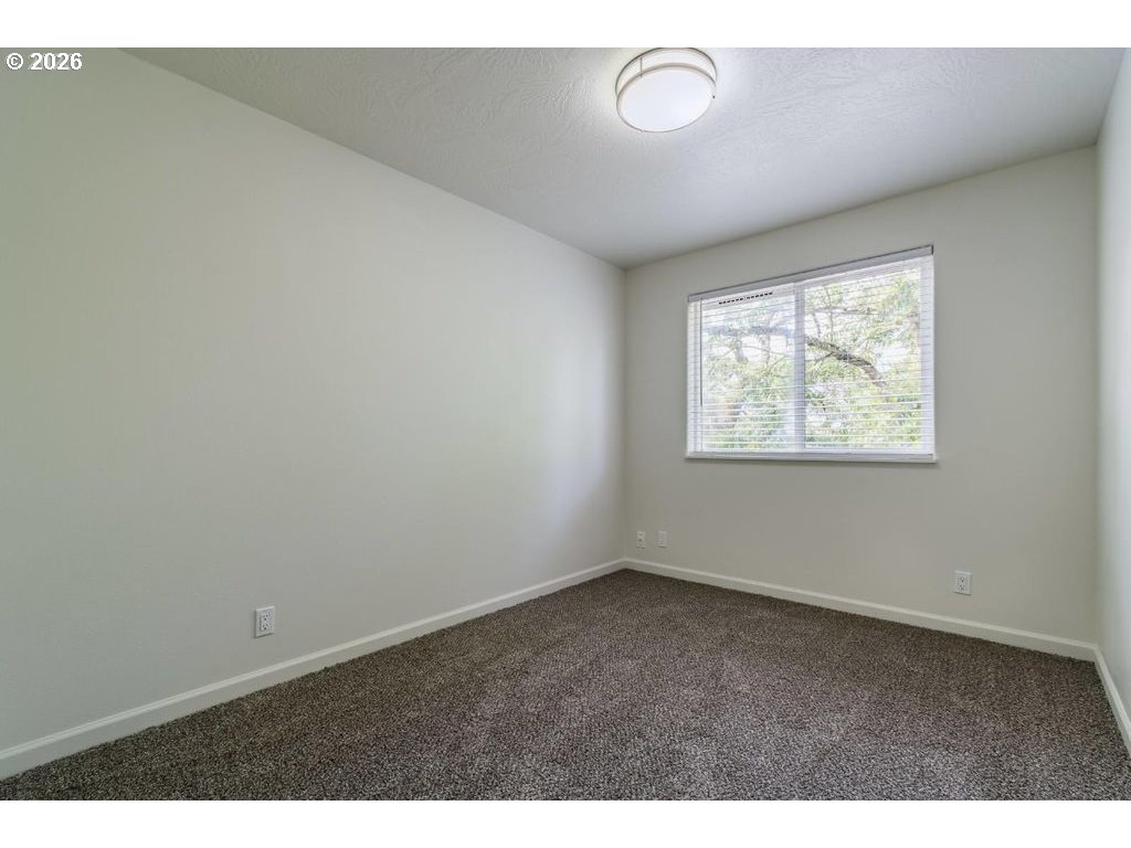 2447 Roosevelt Blvd Property Photo 17