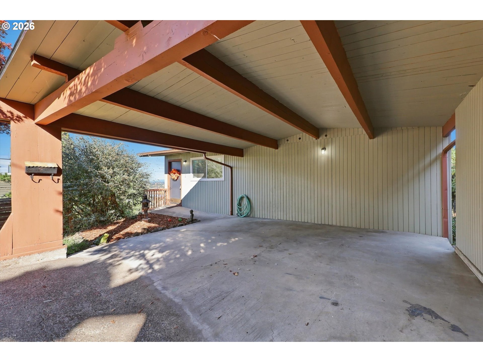 7548 S Kelly Ave Property Photo 37