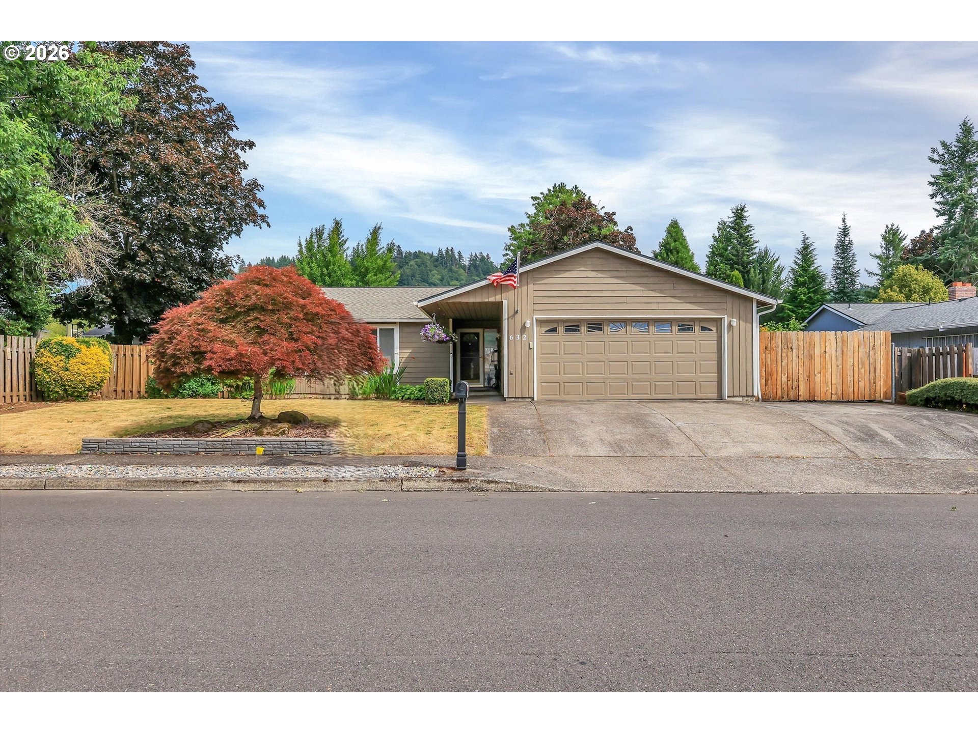 632 Sw Willowbrook Ave Property Photo 1