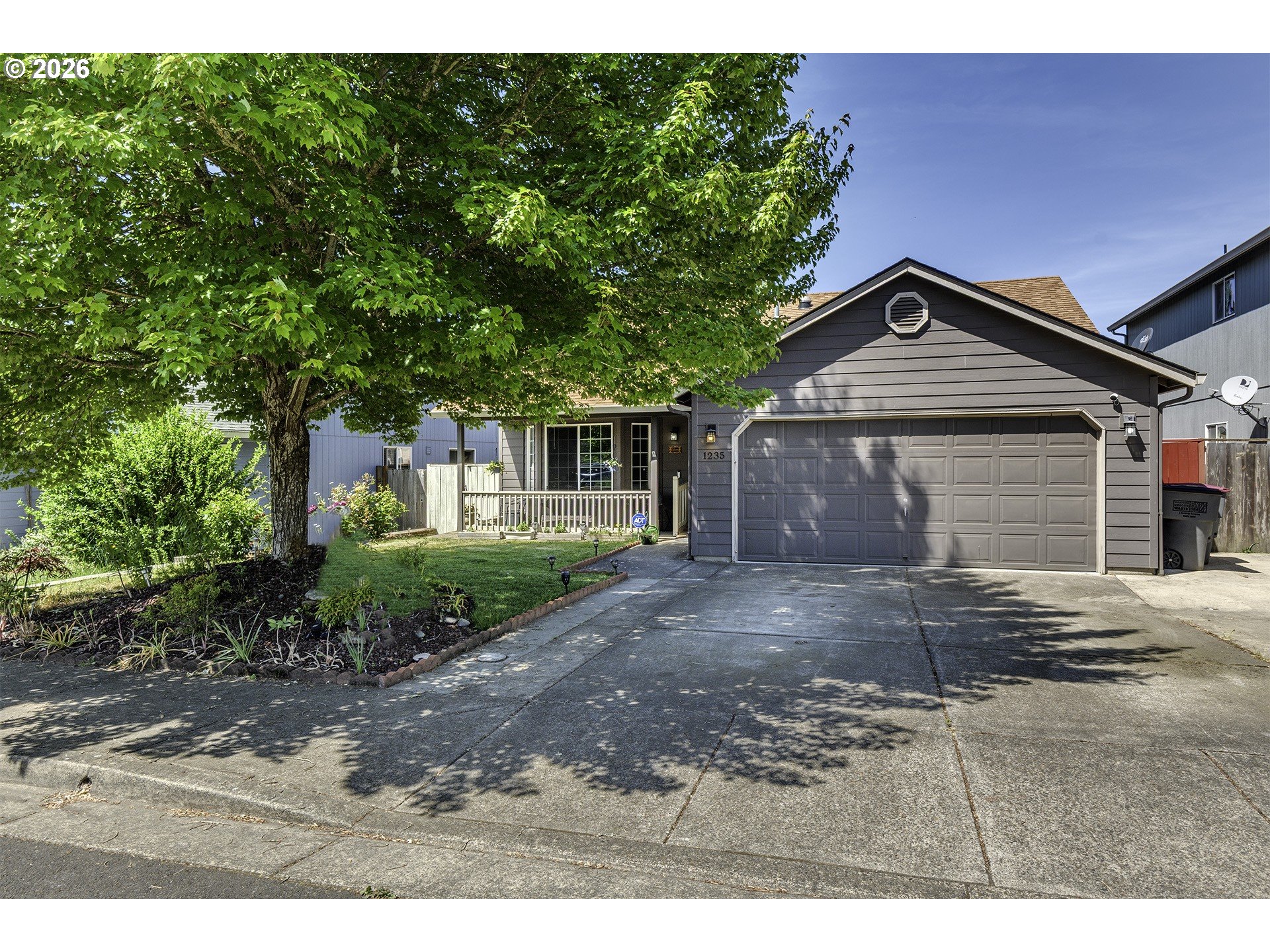 1235 CRYSTAL LN Property Photo 1