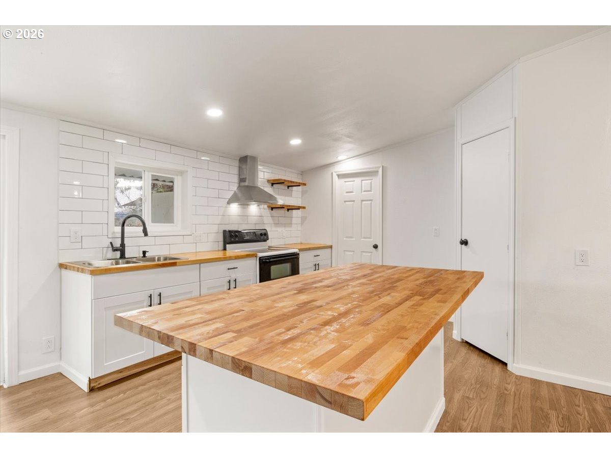 5050 Columbus St #70 Property Photo 13