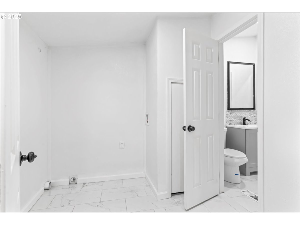 5050 Columbus St #70 Property Photo 14