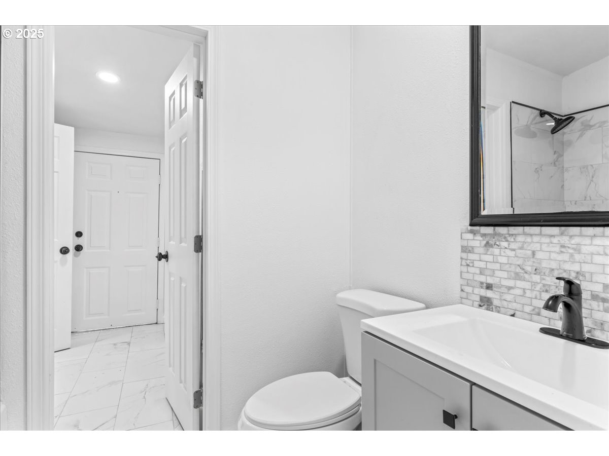 5050 Columbus St #70 Property Photo 16