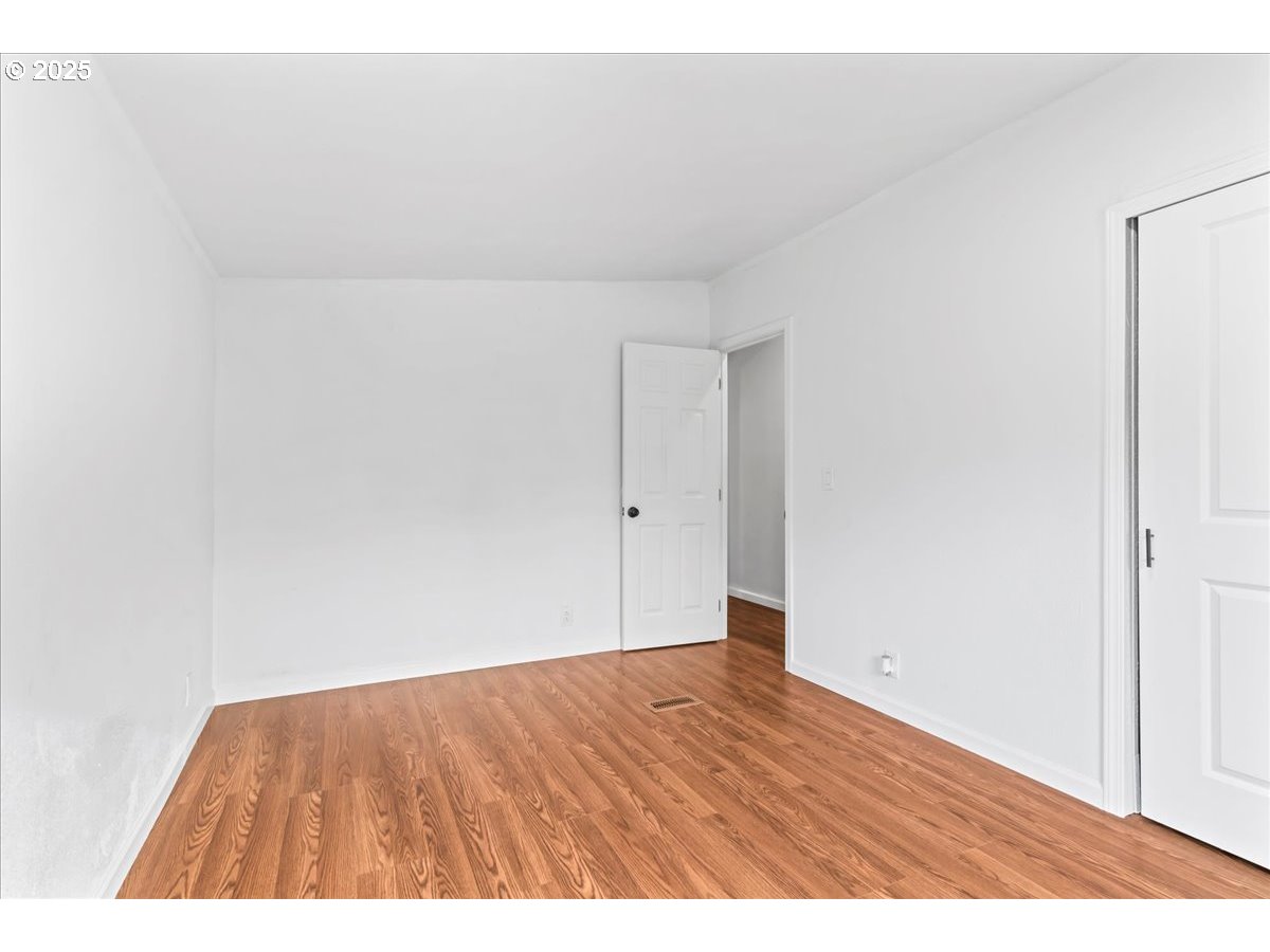 5050 Columbus St #70 Property Photo 20