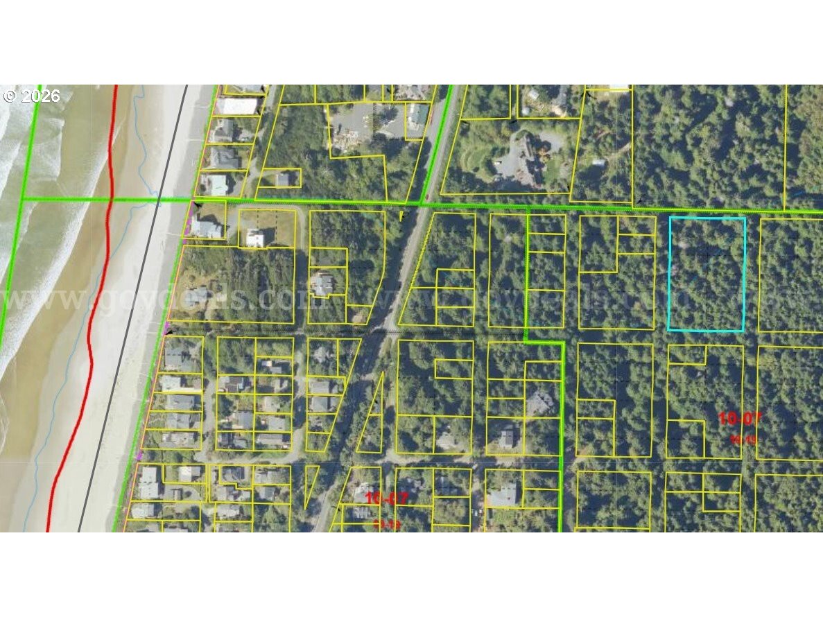 Highway 101 Property Photo 1