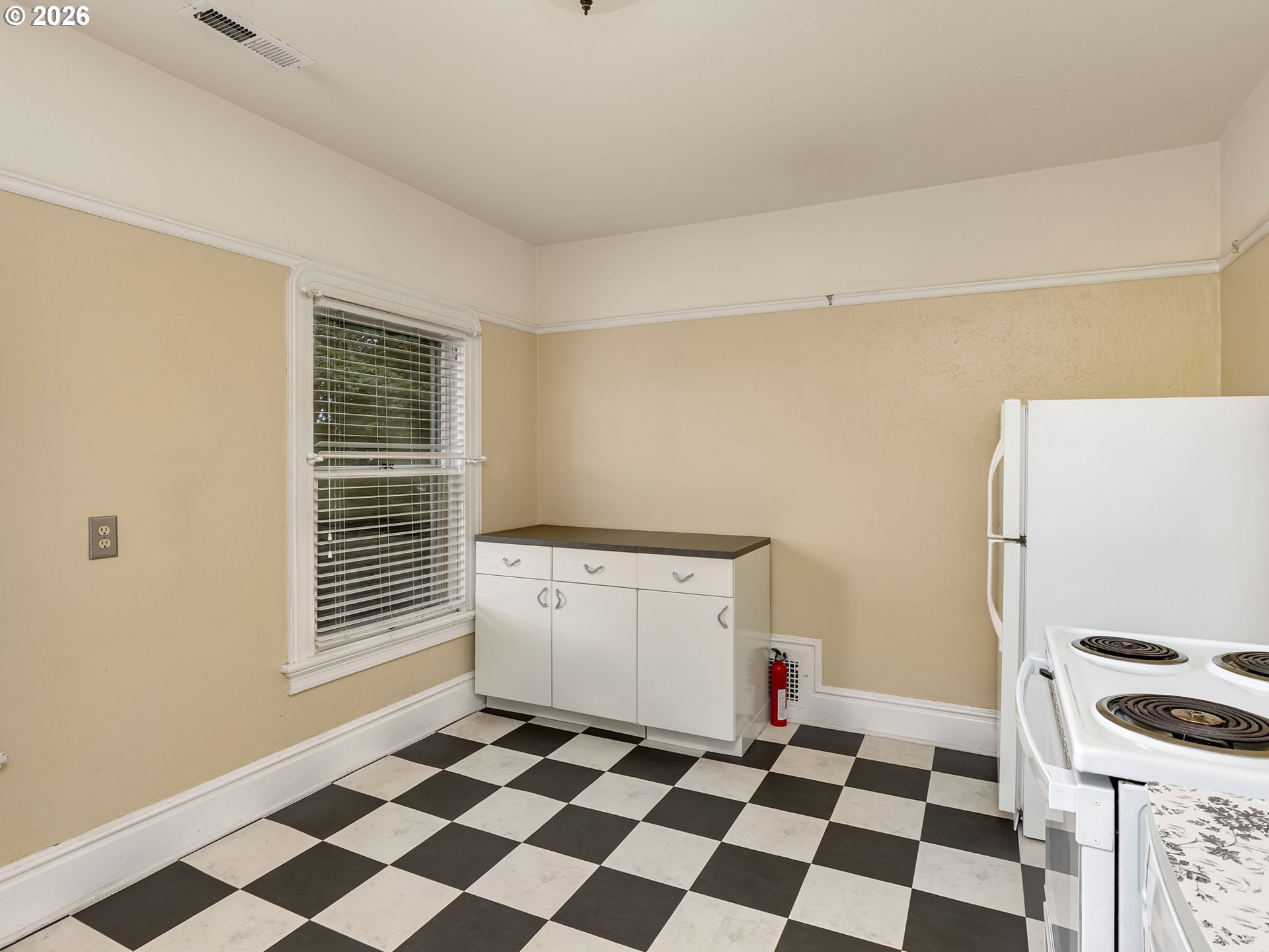 1808 Ne Wasco St Property Photo 35
