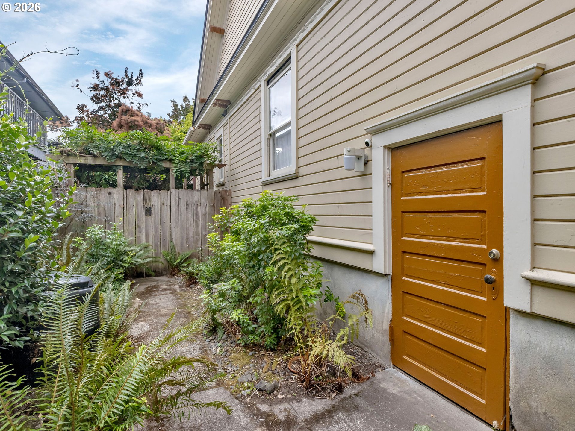 1808 Ne Wasco St Property Photo 41
