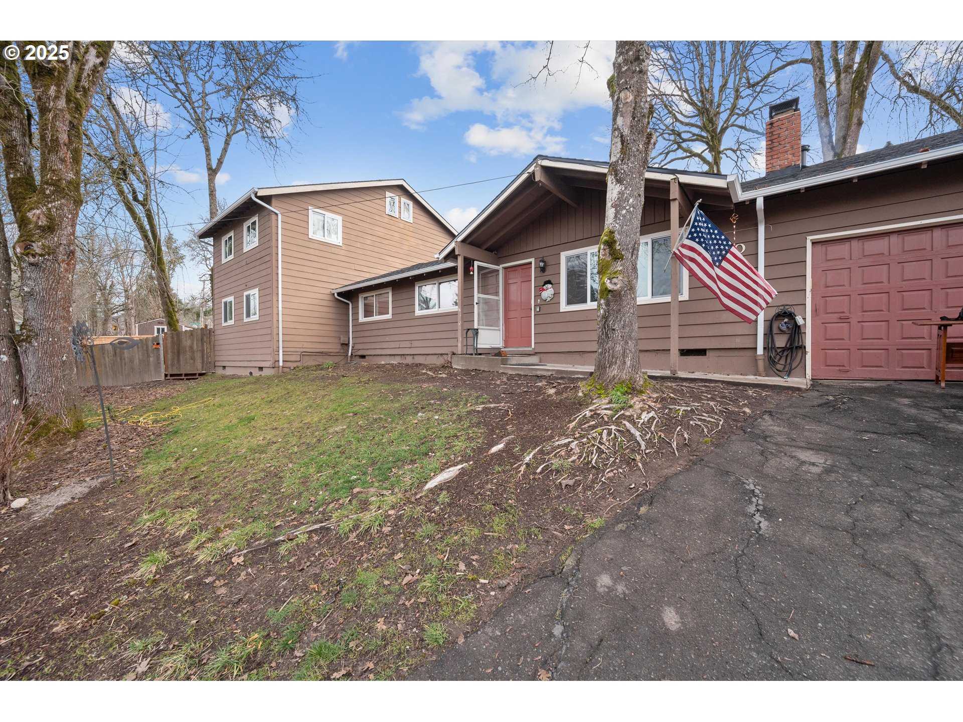 7080 Sw Taylors Ferry Rd Property Photo 1