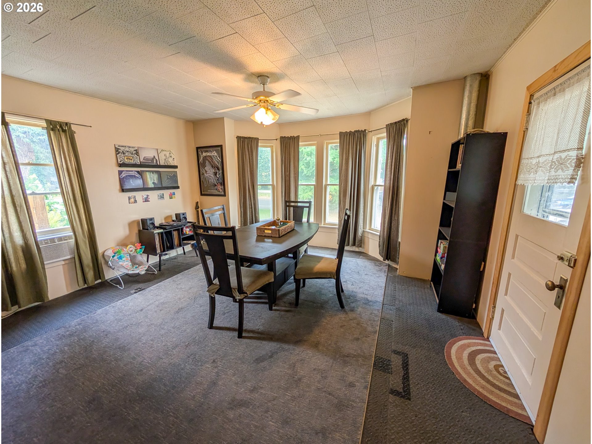 2104 1st St Property Photo 6