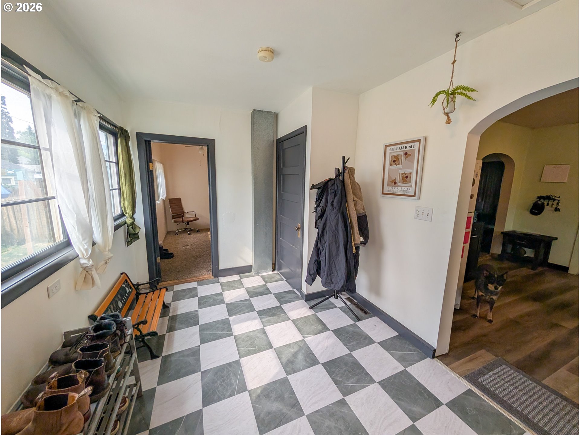 2104 1st St Property Photo 9
