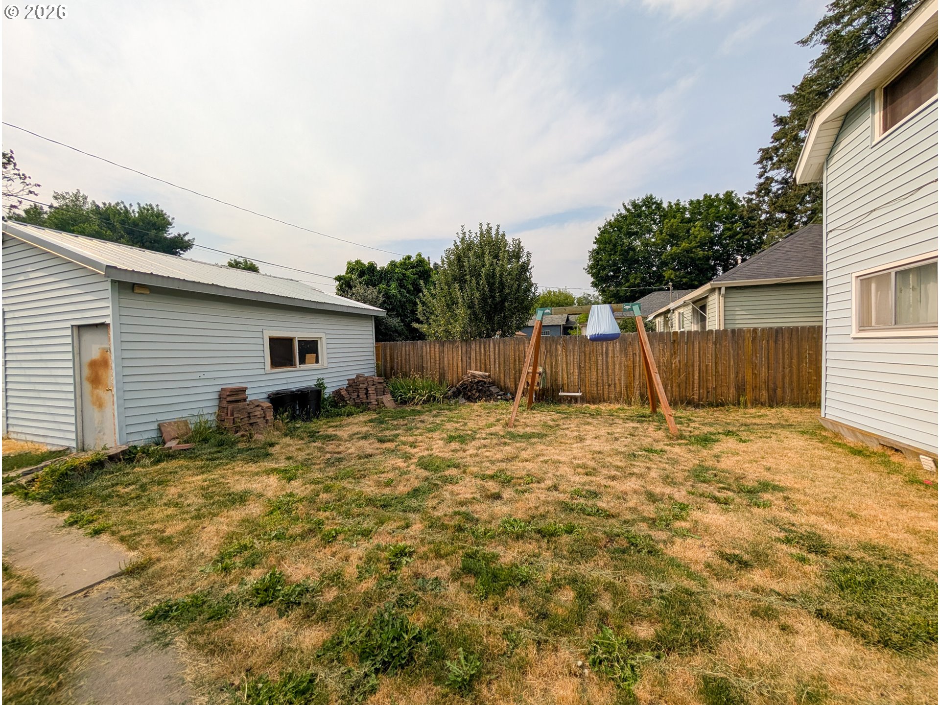 2104 1st St Property Photo 22