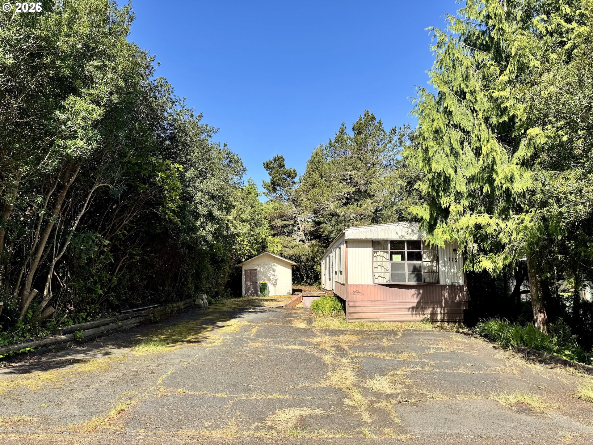 1600 Rhododendron Dr 113 Property Photo 3