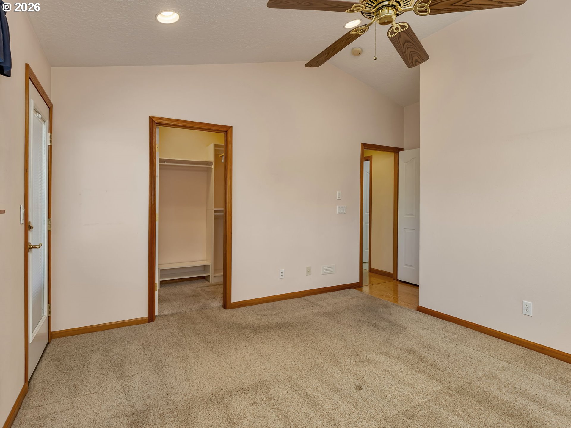 635 Ne Blair Ct Property Photo 37