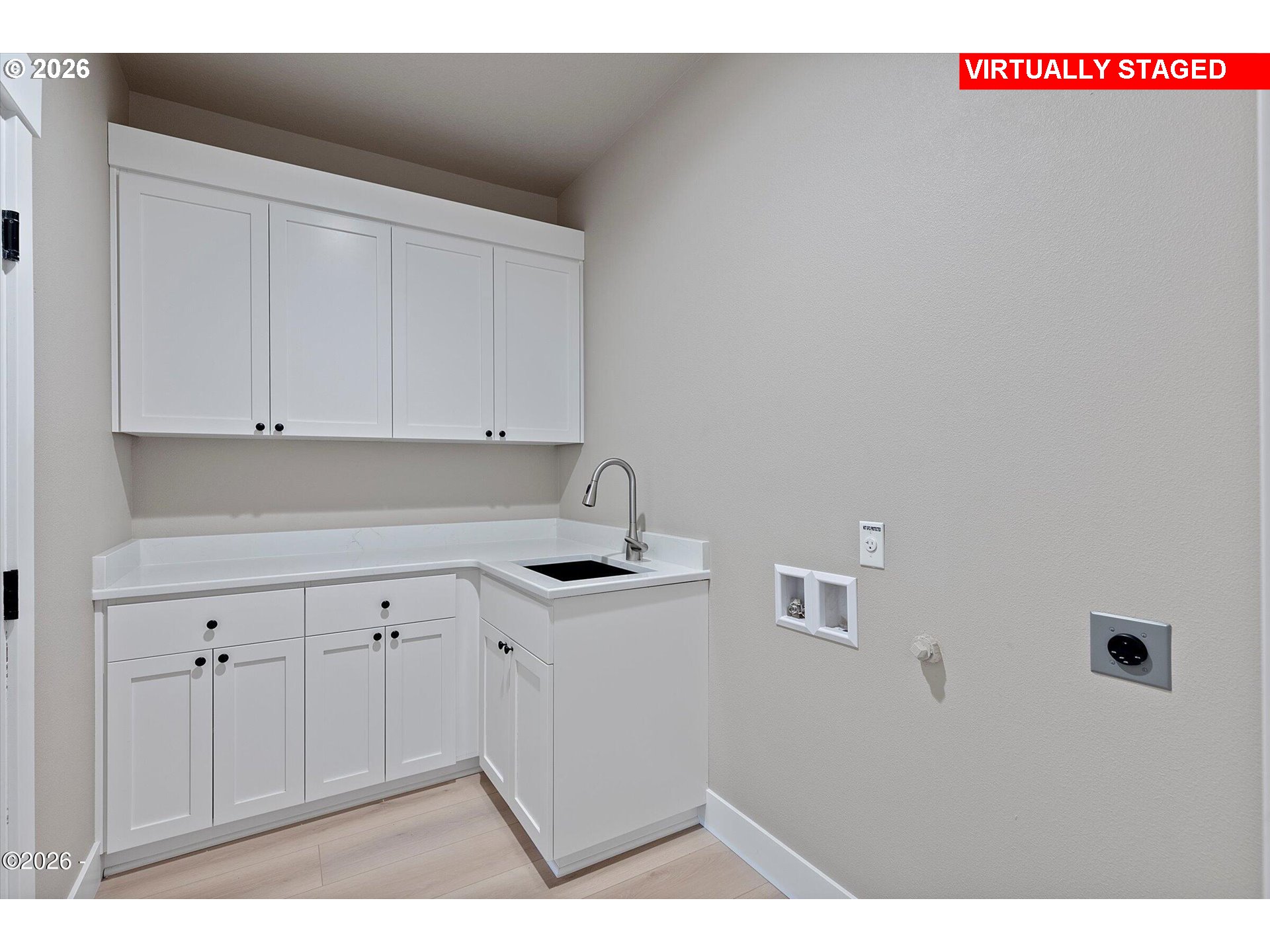 5244 Ne Wave Ln Property Photo 28