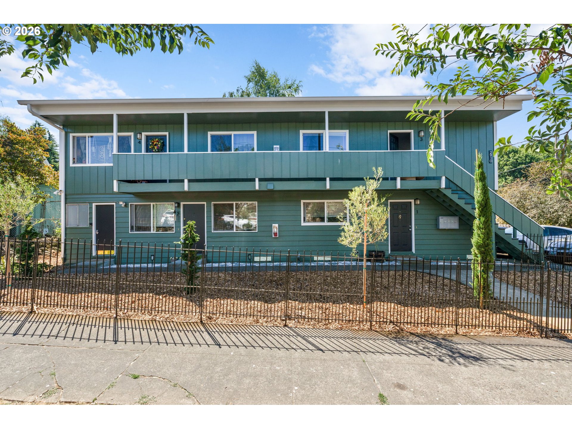 2910 SE Gladstone ST Property Photo 1