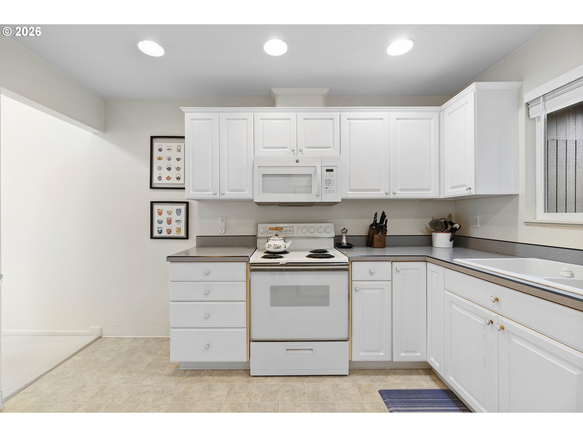 17666 Nw Rolling Hill Ln Property Photo 6