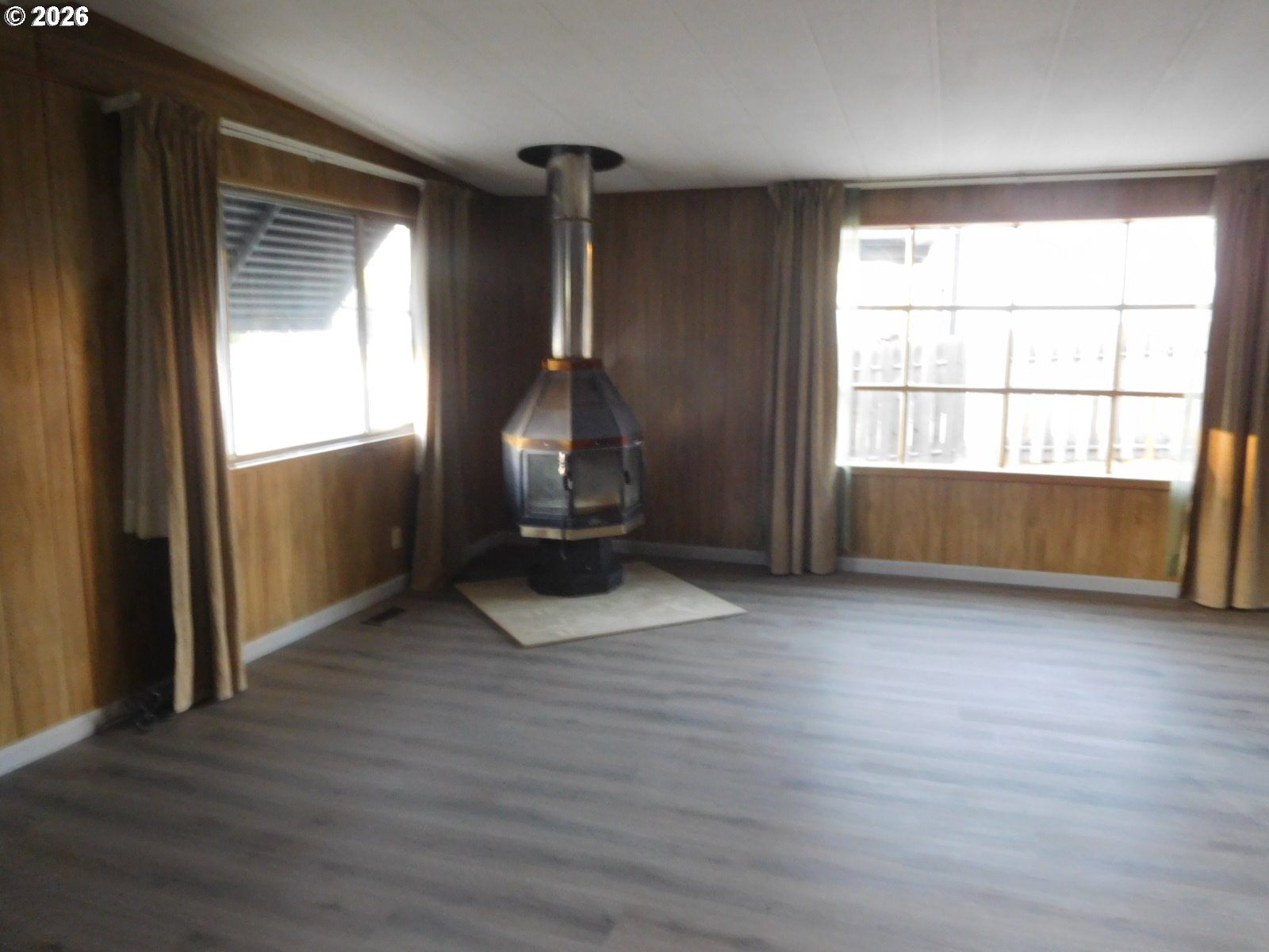 307 Broad St Property Photo 10