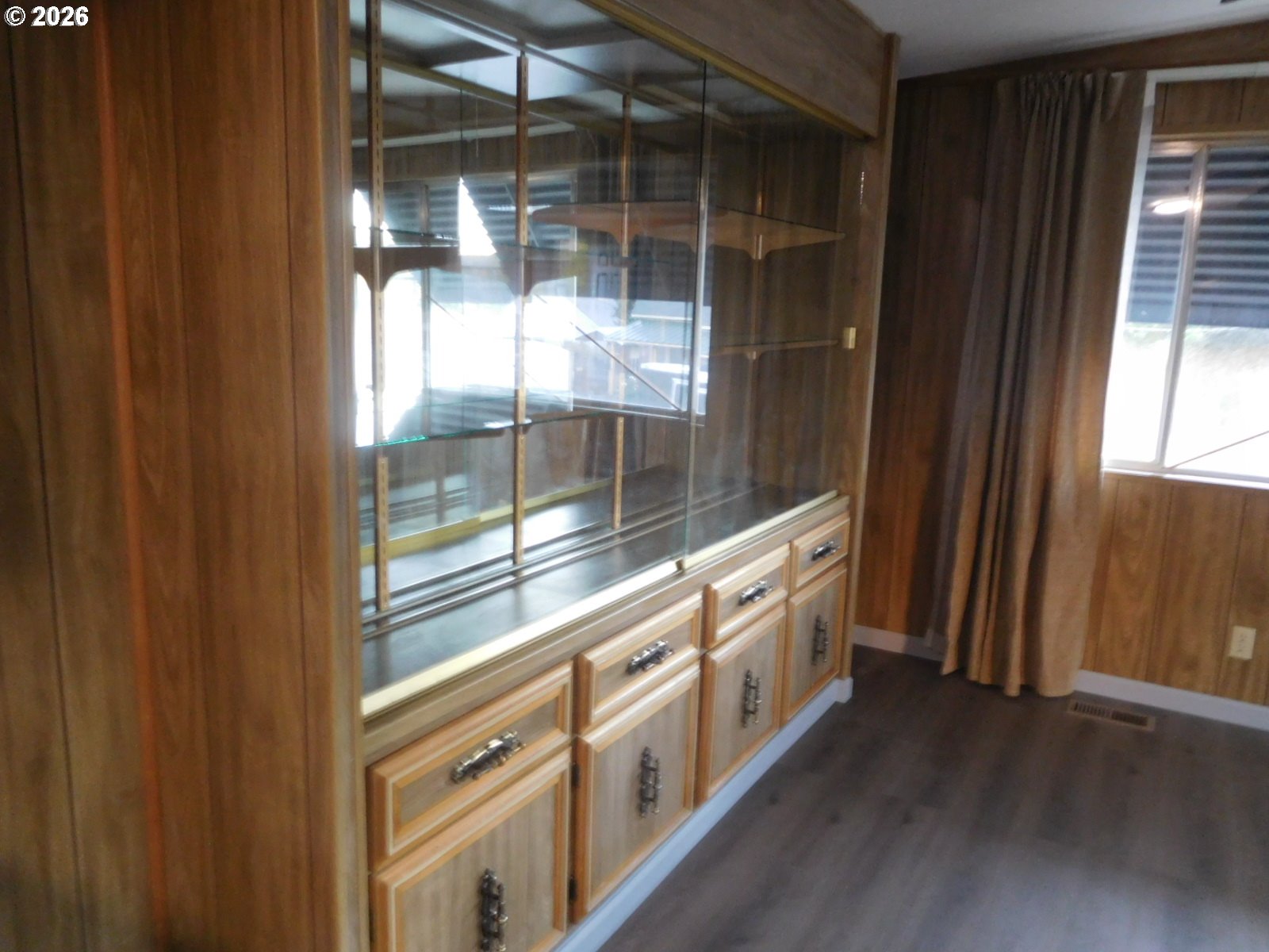 307 Broad St Property Photo 14