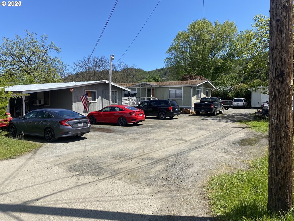 1110 N Old Pacific Hwy Property Photo 1