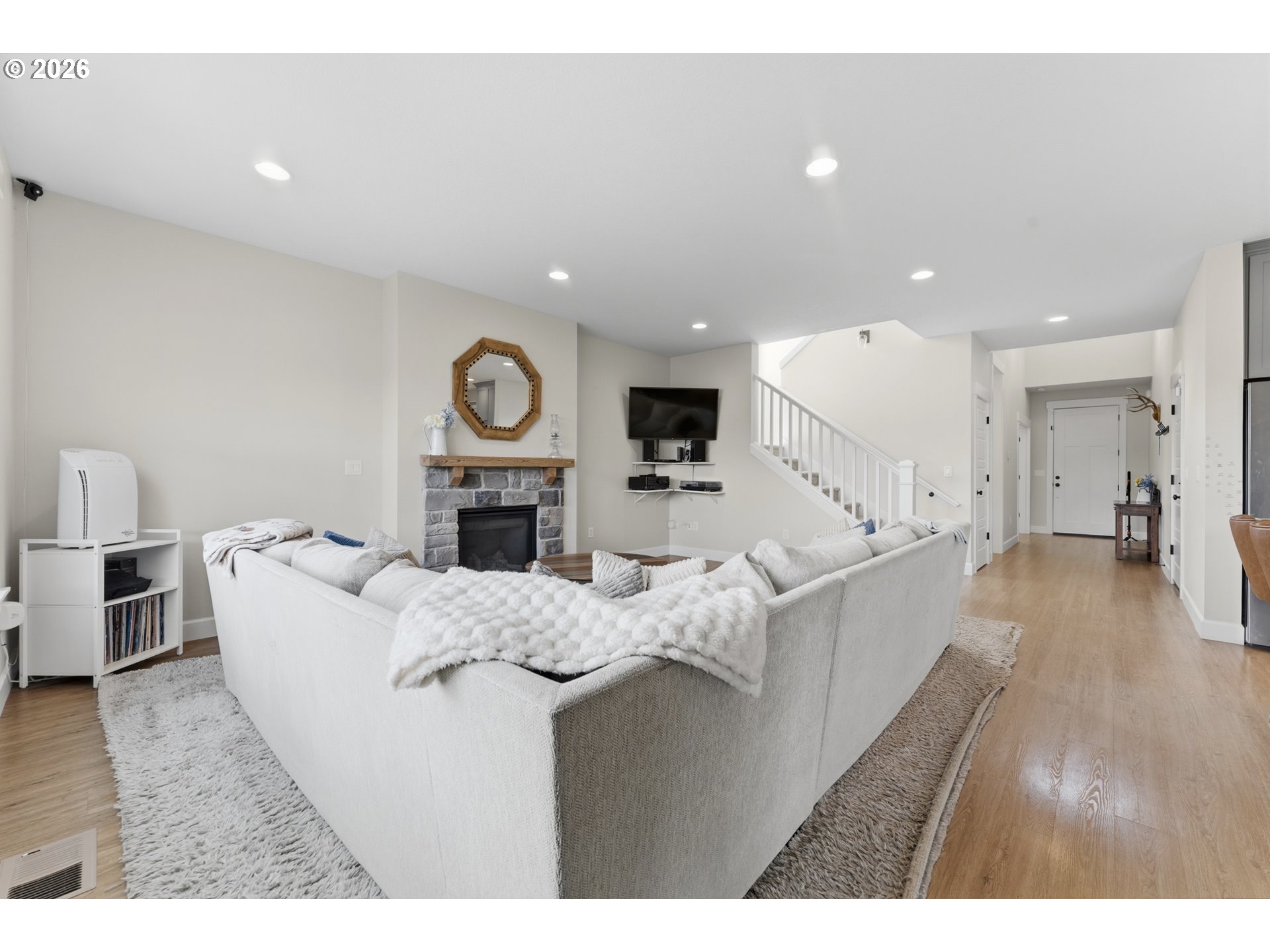 120 Nw Brookside St Property Photo 10