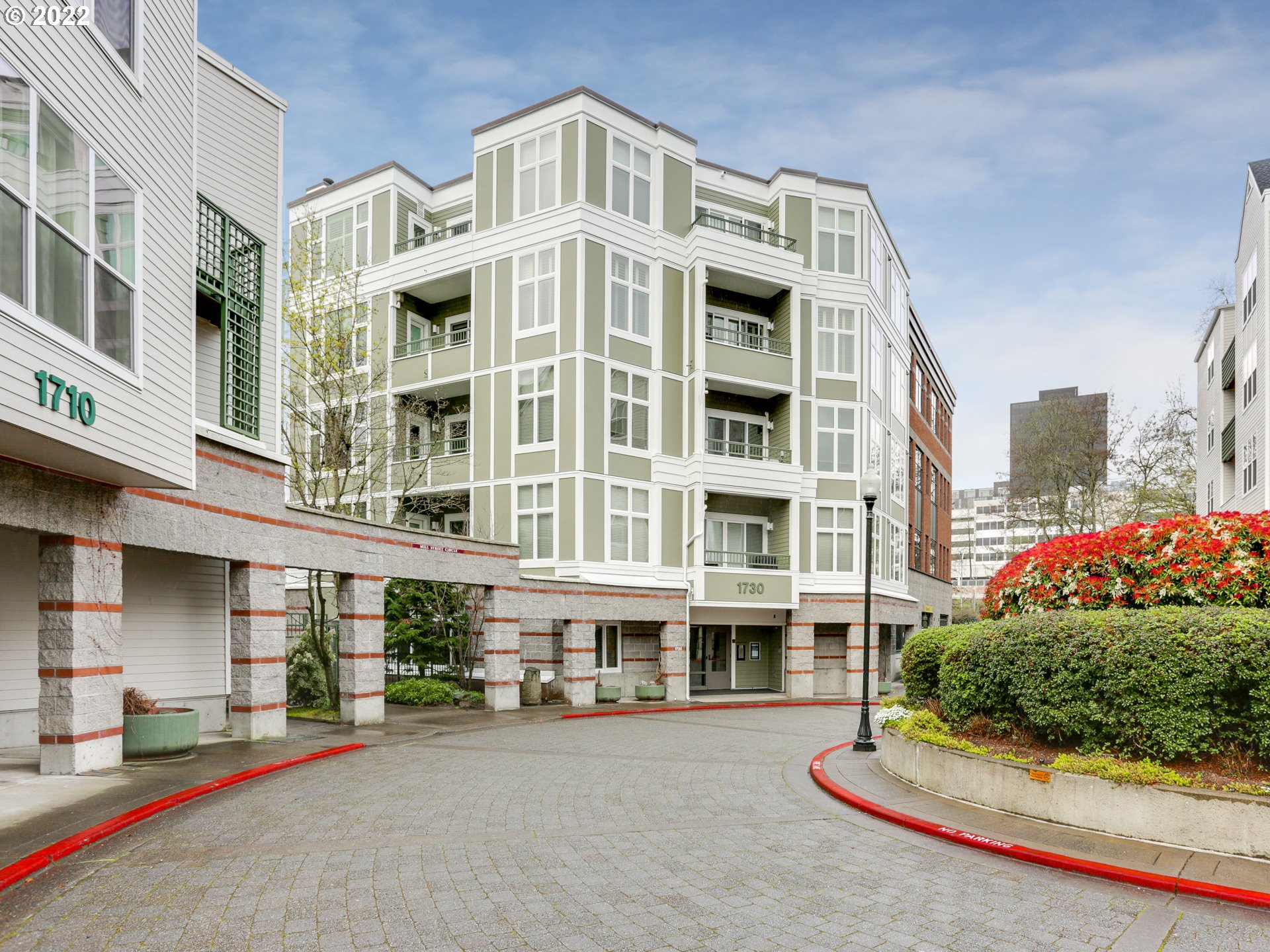 1730 S HARBOR WAY 405 Property Photo 1