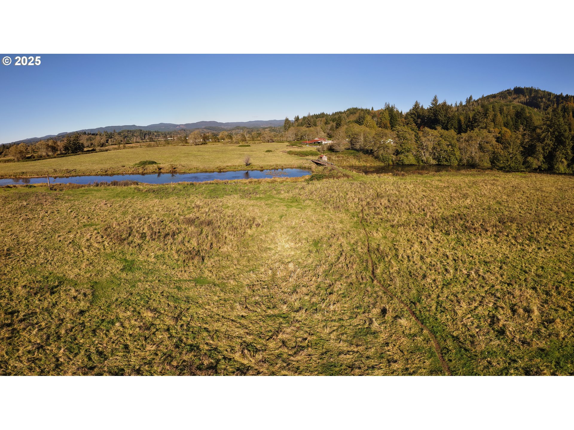 105 E Valley Rd Property Photo 3