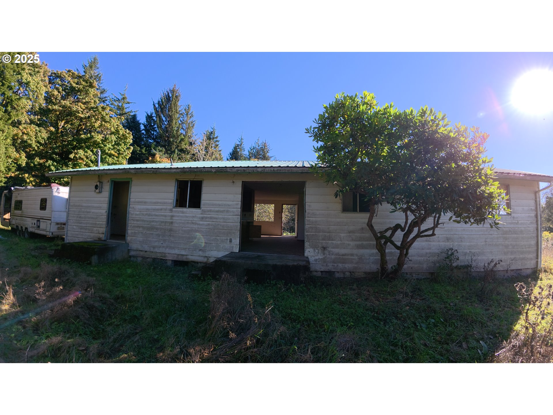 105 E Valley Rd Property Photo 12