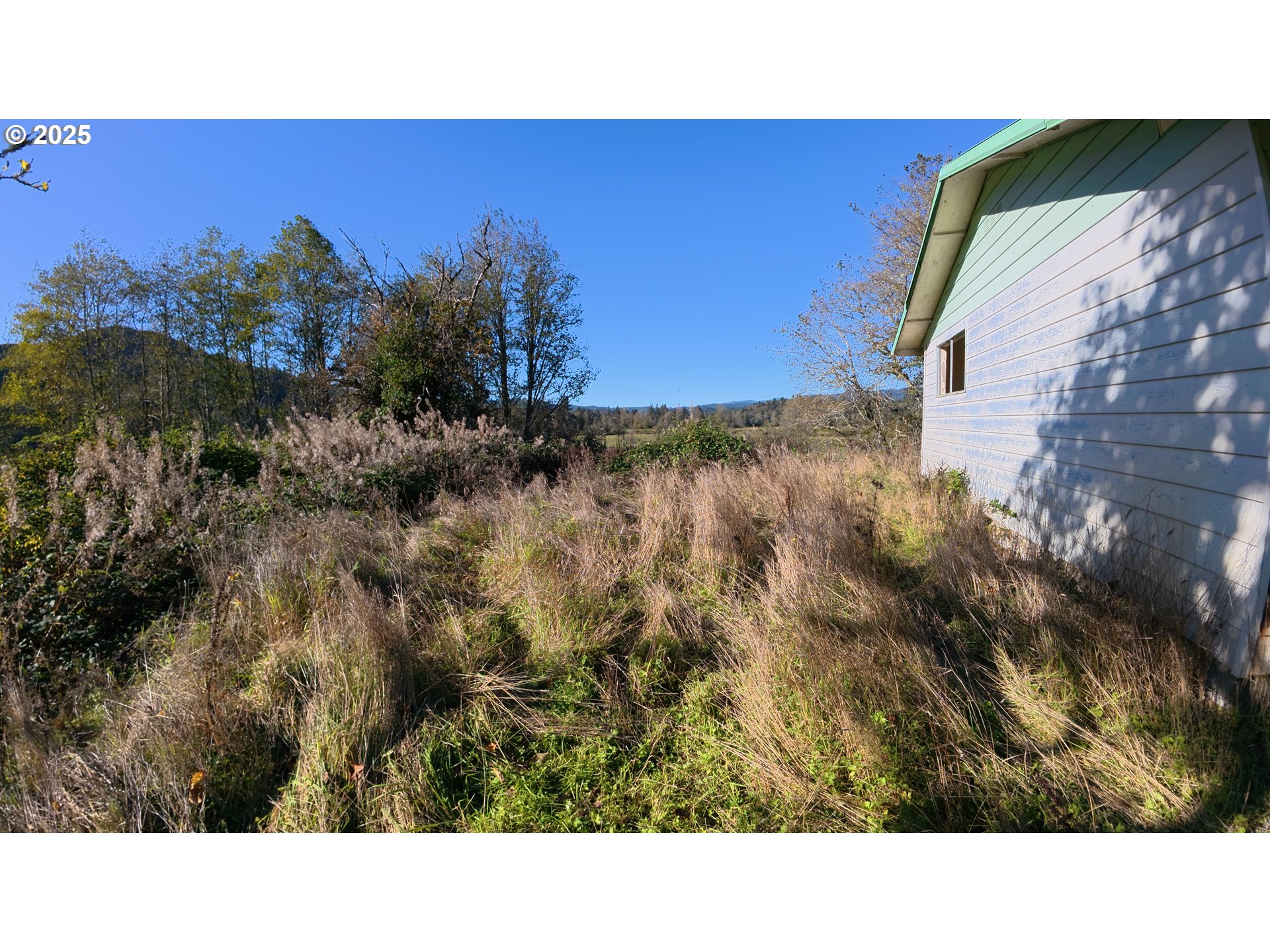 105 E Valley Rd Property Photo 15