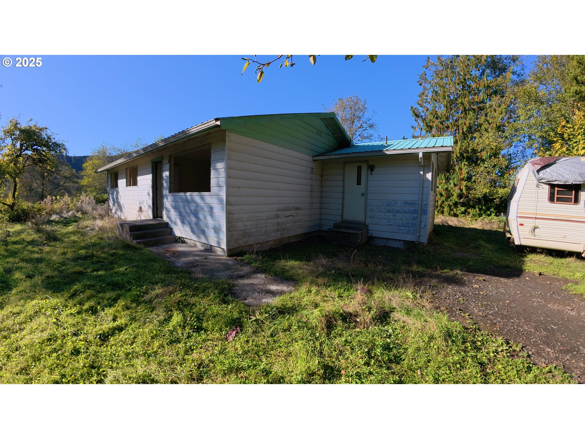 105 E Valley Rd Property Photo 19