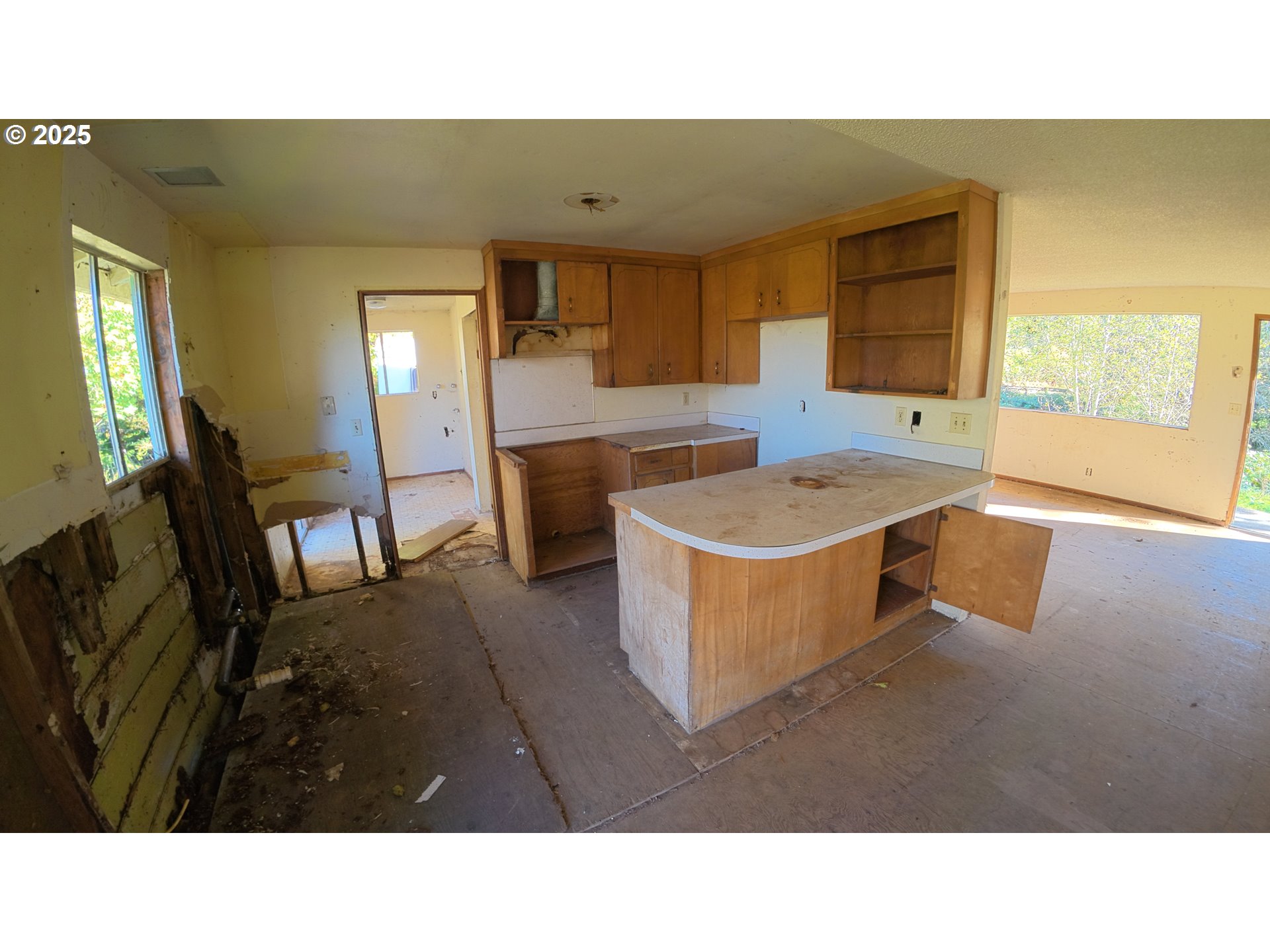 105 E Valley Rd Property Photo 27
