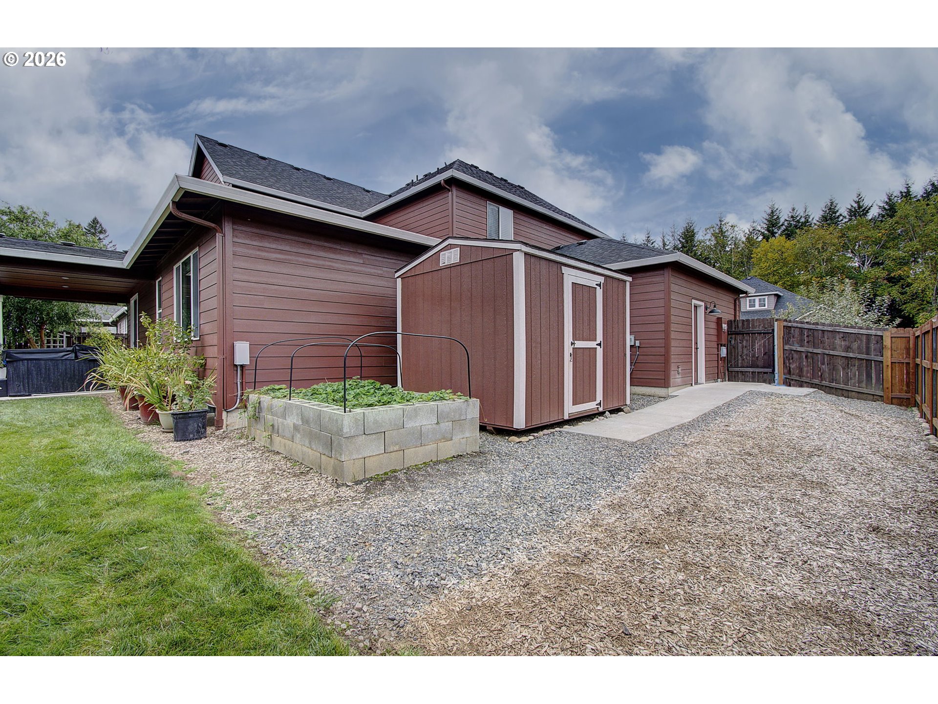 1919 Se 25th Way Property Photo 36