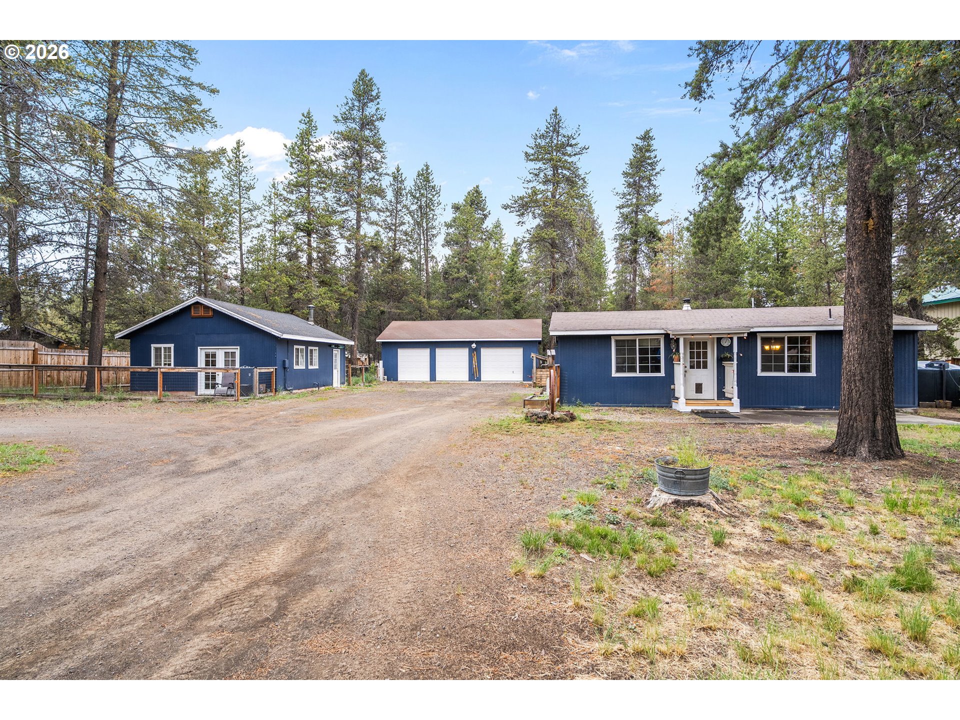 16024 Leona Ln Property Photo 1
